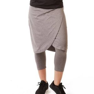 Like New Faux Wrap Snoga Capri Leggings-Grey, Med.